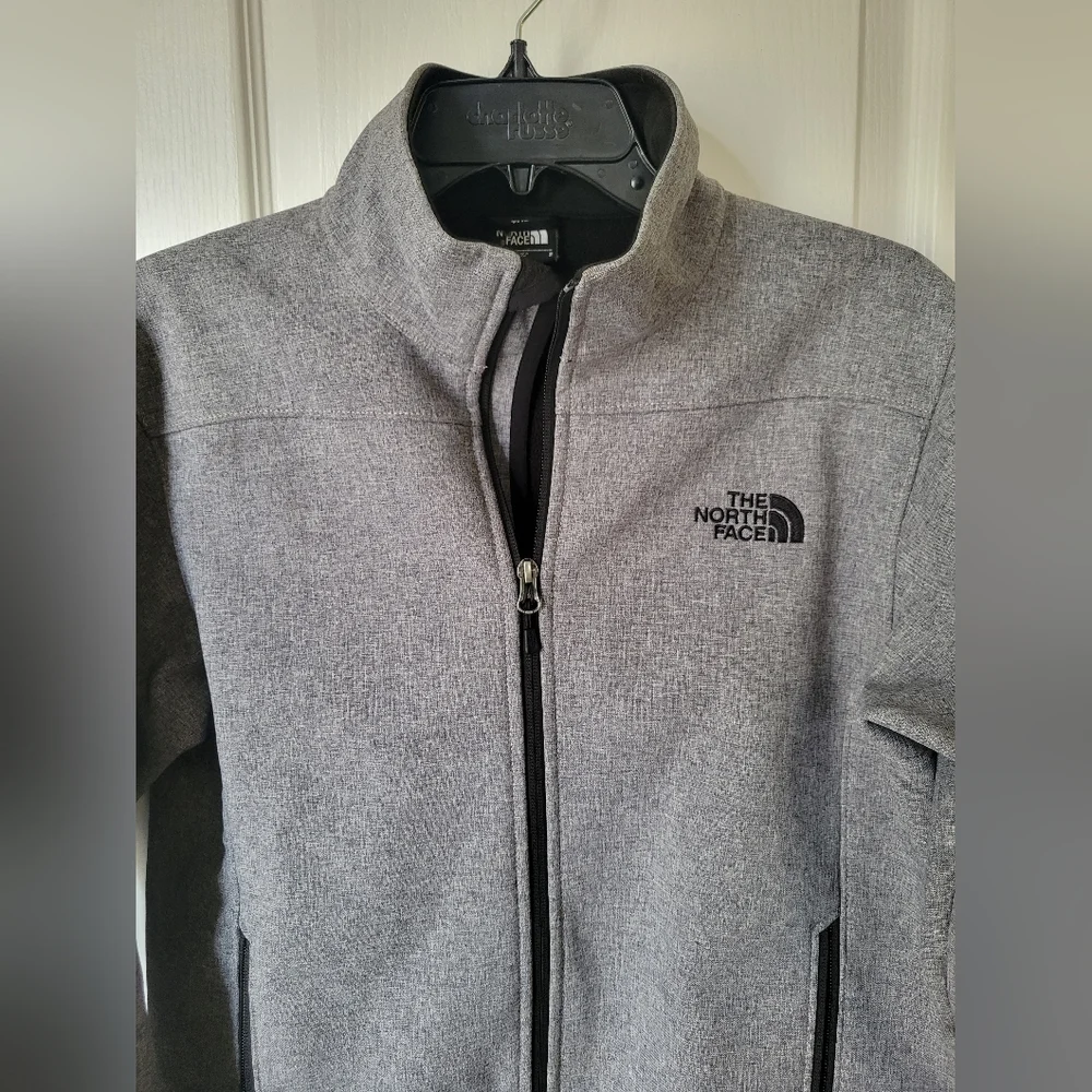 The North Face Men's Apex Bionic Softshell Windwall Jacket Gray Black Size Small